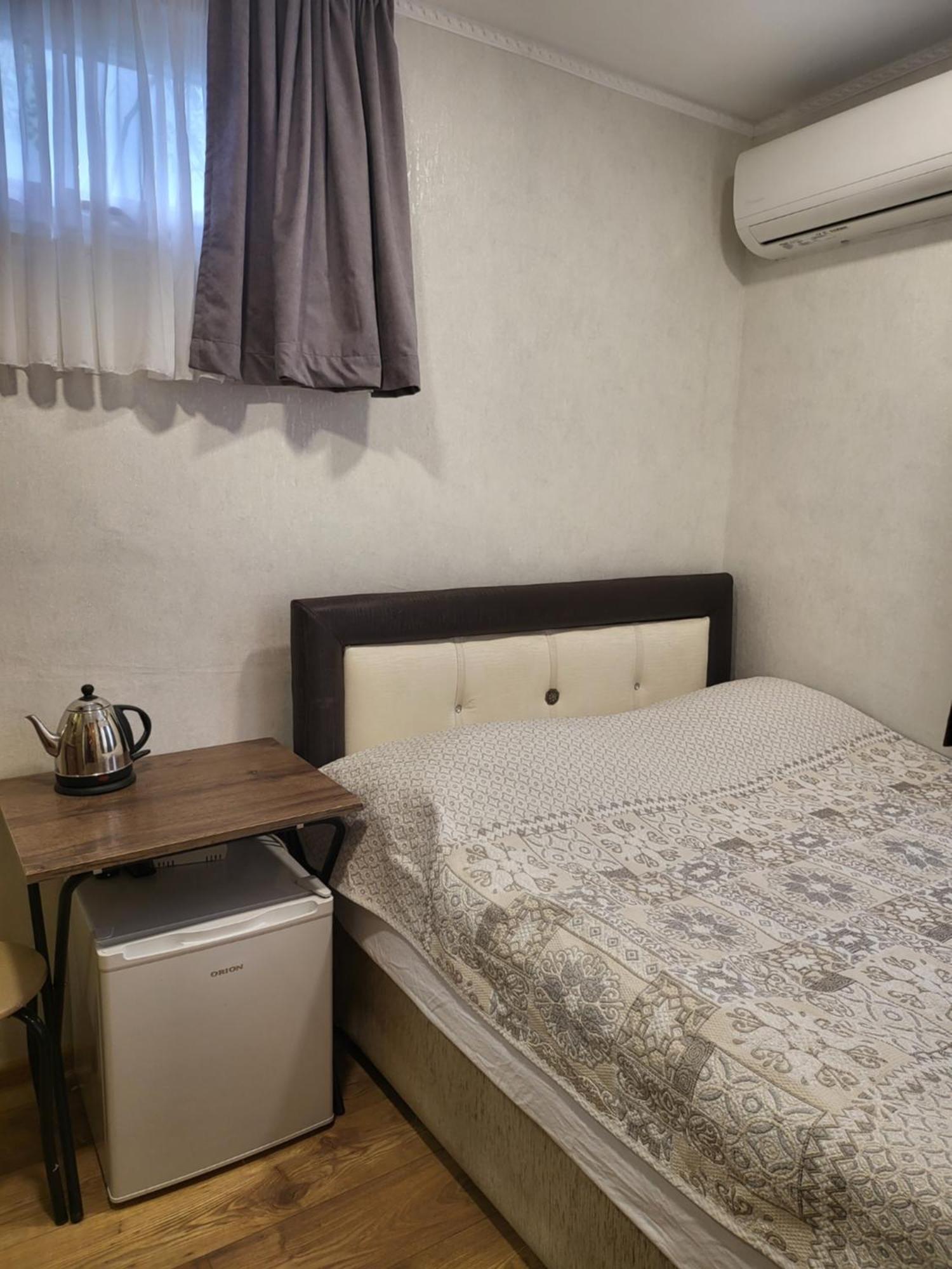 Guesthouse Sabina ティビリシ エクステリア 写真